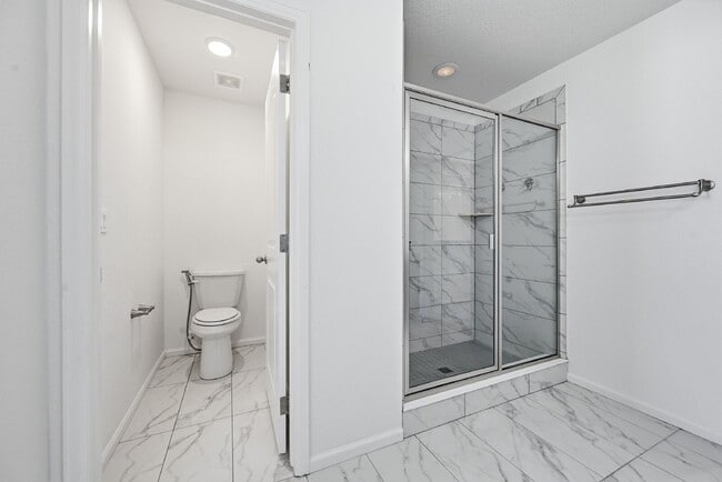 Building Photo - $2,940.95- 3-bed, 2.5 bath home in Aurora