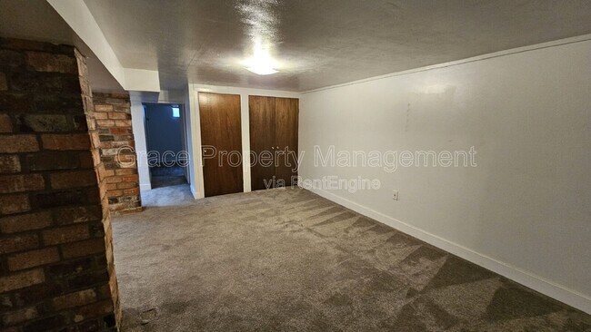 Building Photo - 8151 W Evans Ave