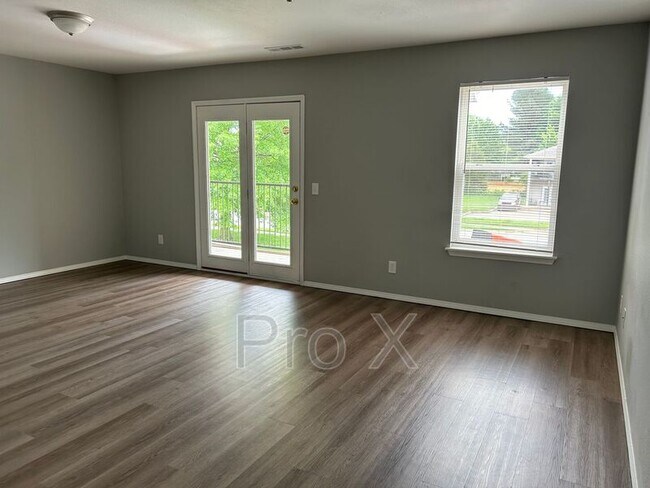 Building Photo - 316 Erin Pl