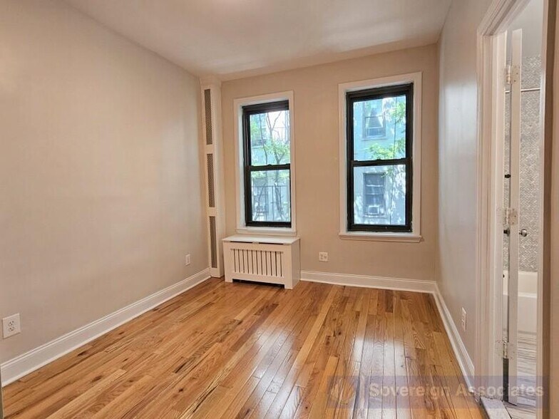 Building Photo - 515 W 168th St
