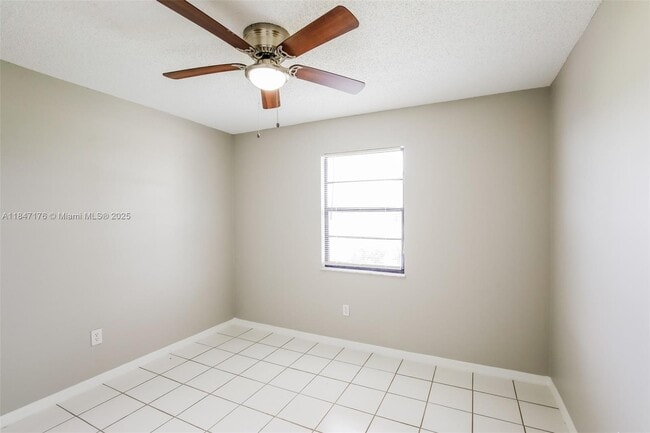 Building Photo - 1252 SW Goodman Ave