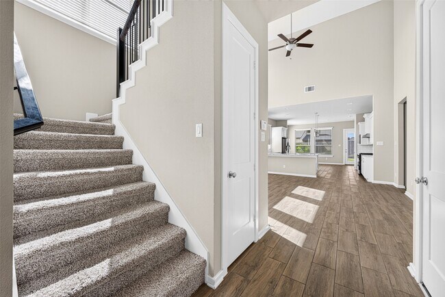 Building Photo - 29627 Mahogany View Ln