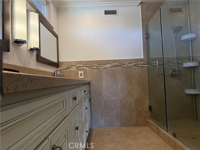 Building Photo - 1349 Deeplawn Dr