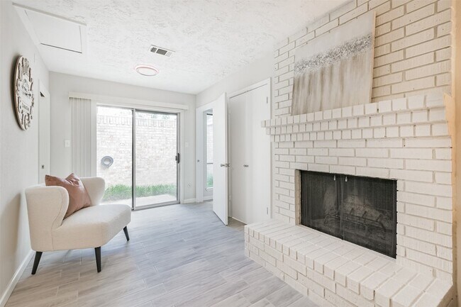 Building Photo - 12415 Pantano Drive