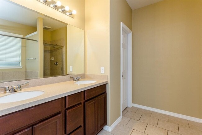 Building Photo - 4035 Merry Meadow Ct