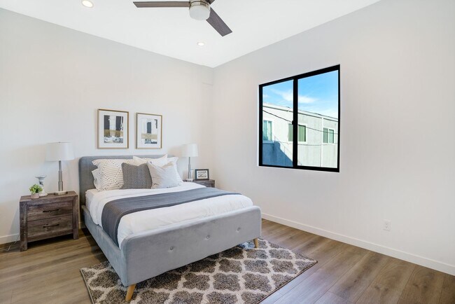 Building Photo - COASTAL LIVING AWAITS IN PACIFIC BEACH! 3 Bed | 2 Bath | $5,995 / mo