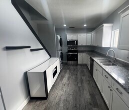 Building Photo - 67 W 2nd St