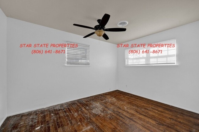 Building Photo - Beautiful 3 bed across from school