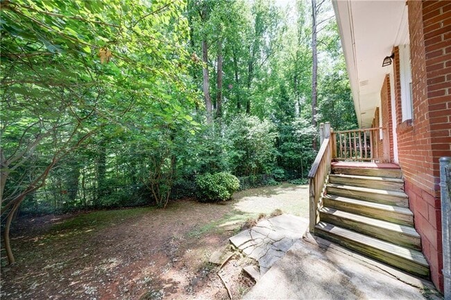 Building Photo - 893 Willivee Dr