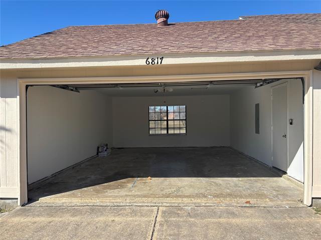 Building Photo - 6817 Anderson Dr