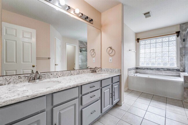 Building Photo - 20702 Teasel Ct