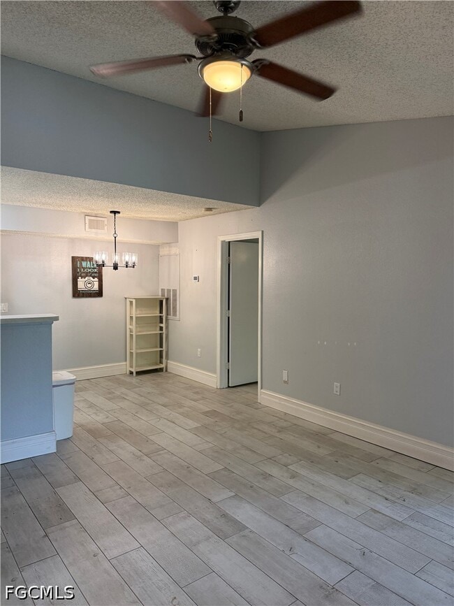 Building Photo - 12520 Equestrian Cir