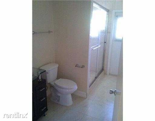 Building Photo - 2 br, 2 bath House - 7175 NW 4th Ave