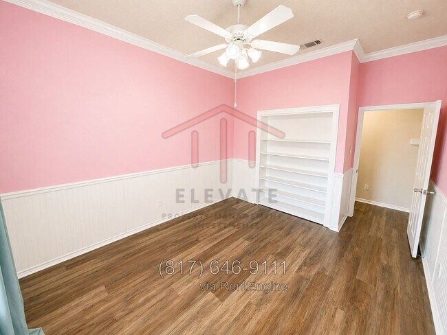 Building Photo - 2117 Pinwood Cir