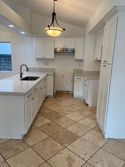 Building Photo - 9531 Montana Calva Cir