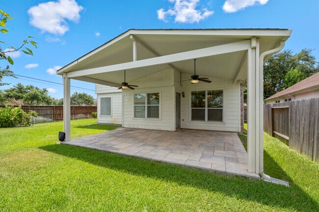 Building Photo - 12202 Mardi Gras Dr