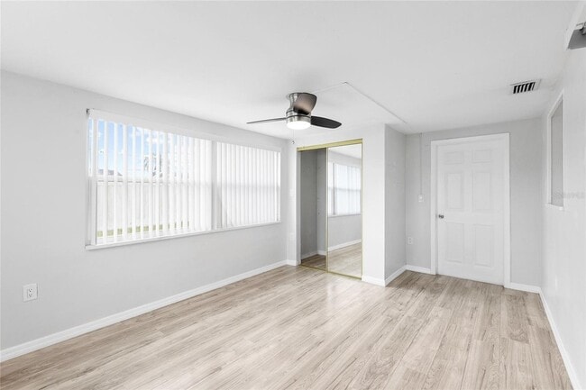 Building Photo - 5648 Saren Dr