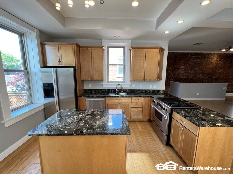 Building Photo - 4336 Laclede Ave
