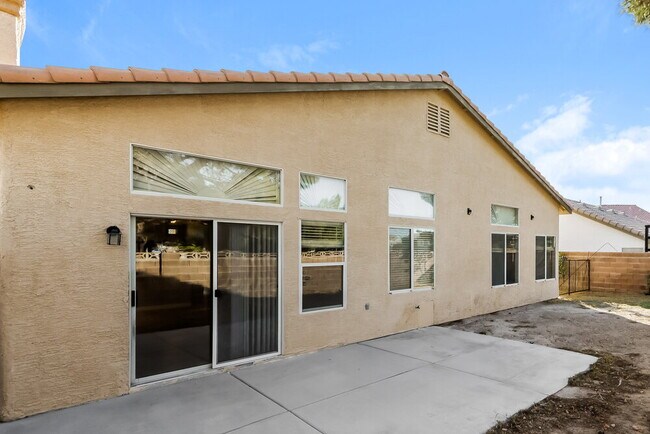 Building Photo - 5037 Via De Fortuna Way