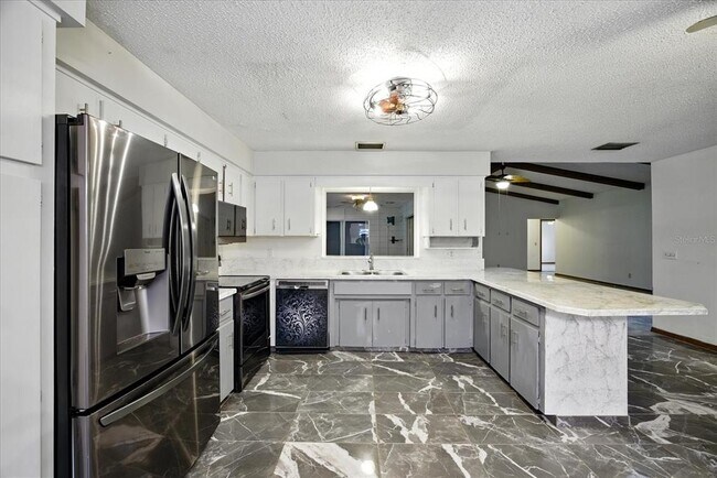 Building Photo - 4262 S Centennial Ave