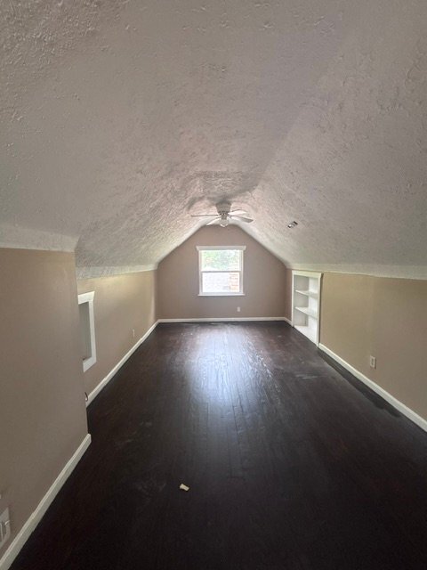 Building Photo - 11706 Maple Way