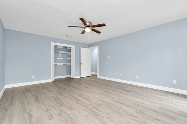 Building Photo - 3514 Summit Ln