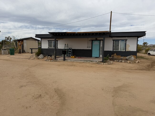 Building Photo - 57661 Aberdeen Dr