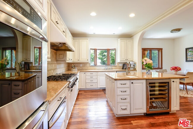 Building Photo - 16790 Marquez Ave