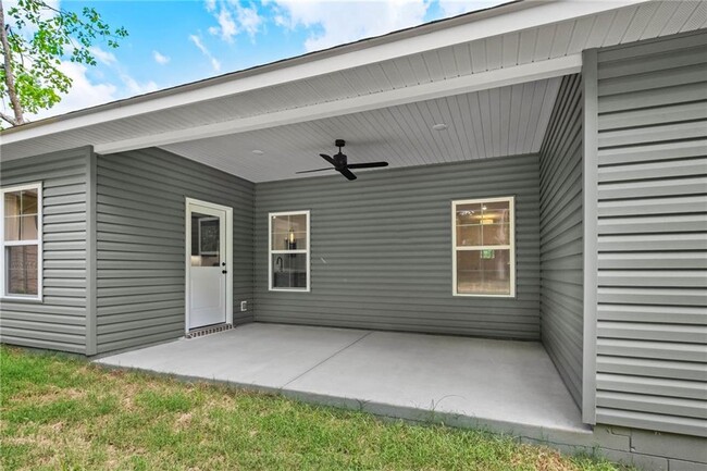 Building Photo - 4 Argyll Cir