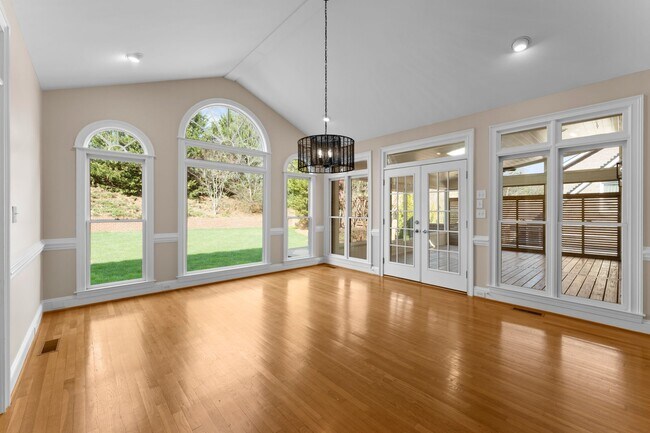 Building Photo - 2134 Glade Hill Rd