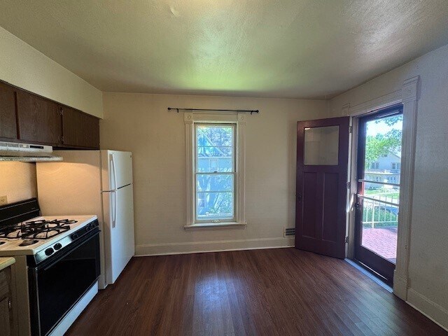 Building Photo - 1812 Madison St