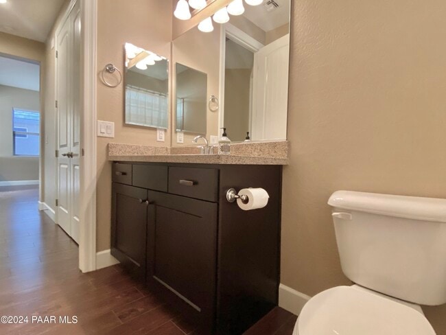 Building Photo - 1553 Range View Cir