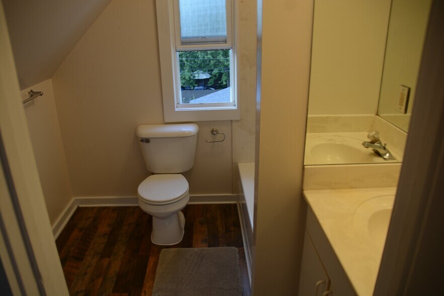 Building Photo - 120 W 5th Ave