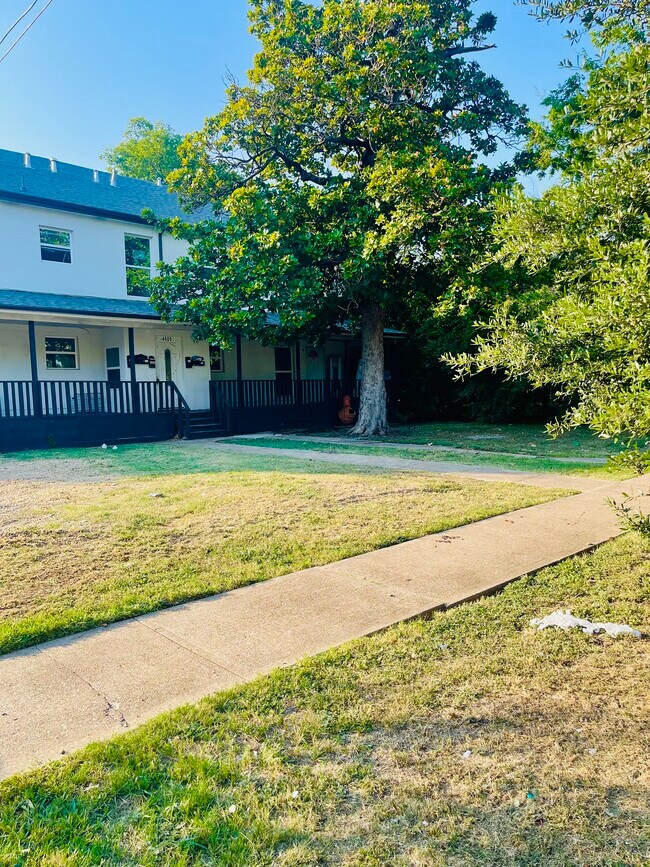 Building Photo - 4605 Reiger Ave