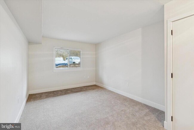 Building Photo - 1609 Painters Crossing