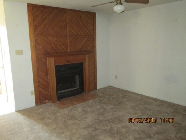Building Photo - 208 Sorrell Dr