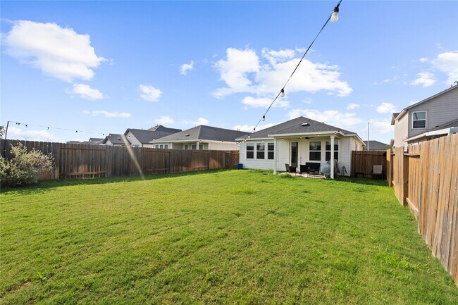 Building Photo - 21730 Heather Elm Dr