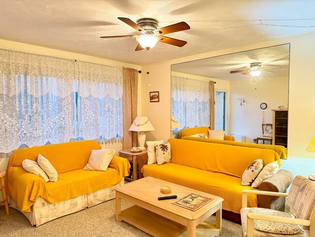 Building Photo - 3040 Lake Osborne Dr