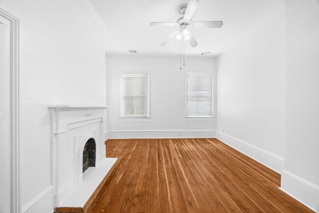 Building Photo - 112 E Anderson St