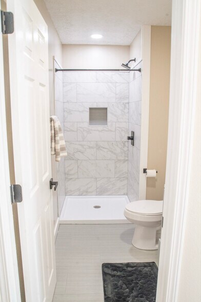 Building Photo - 2615 Belvedere Ave