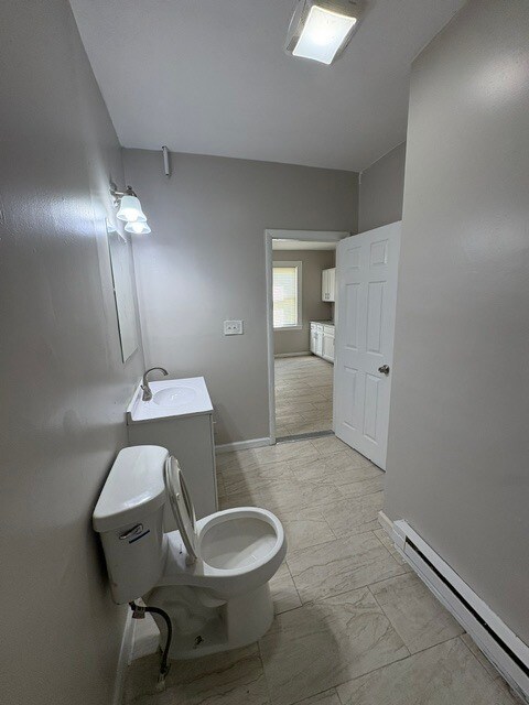 Building Photo - 56 Ashley St