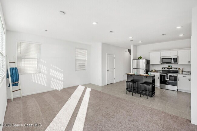 Building Photo - 1199 Bluewater Ln