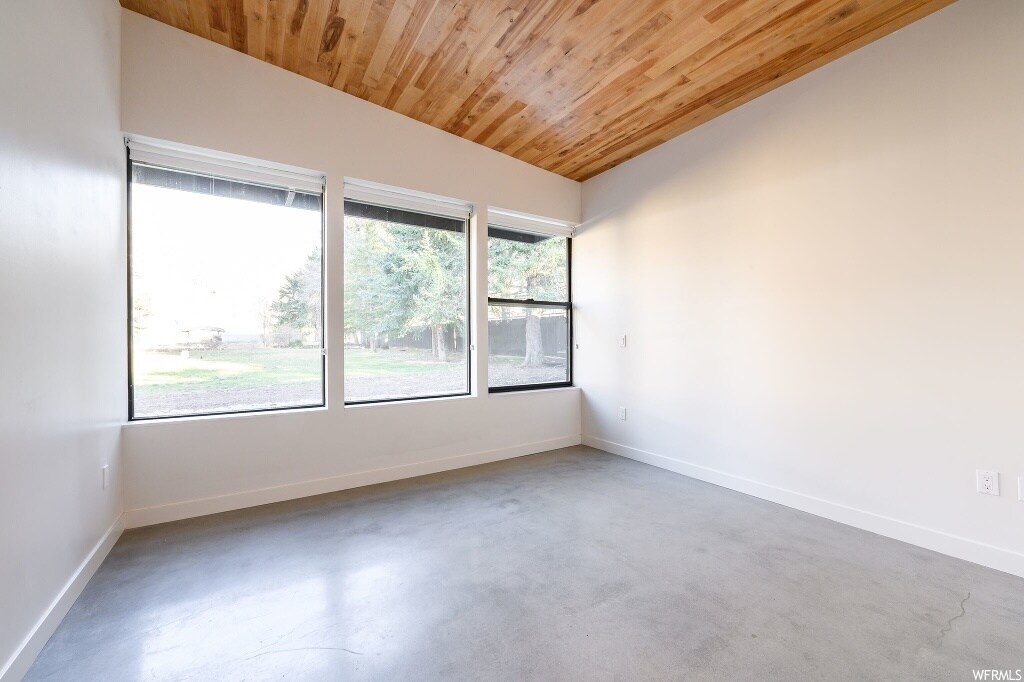 Building Photo - 2044 E Hedgewood Ct