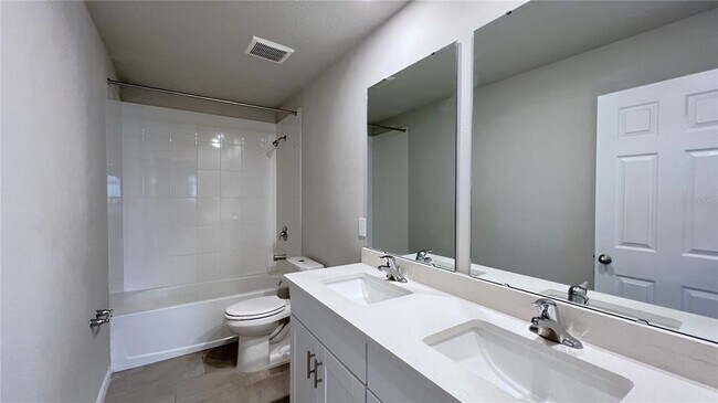 Building Photo - 3253 Bella Vista Dr
