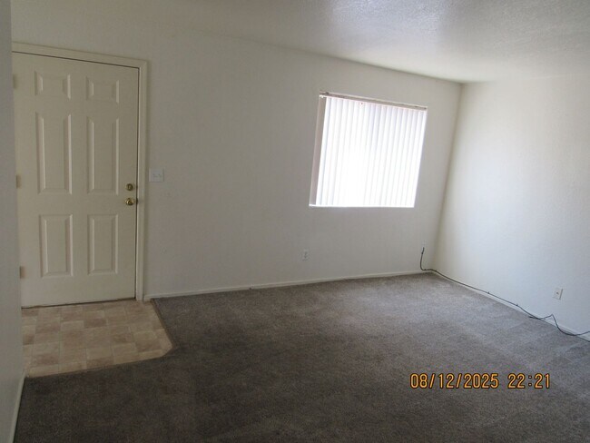 Building Photo - 2469 Armour Ave