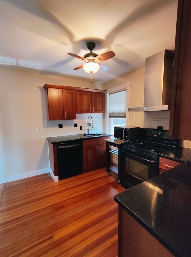 Building Photo - ***Providence/Elmhurst – Two Bed with all ...