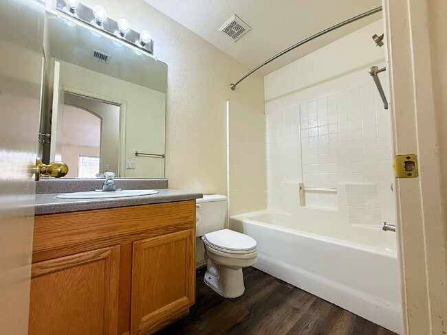 Building Photo - Charming 3-Bed, 2-Bath Home with Oversized...
