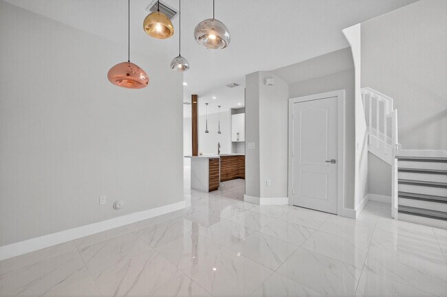 Building Photo - 981 SW 149th Ct