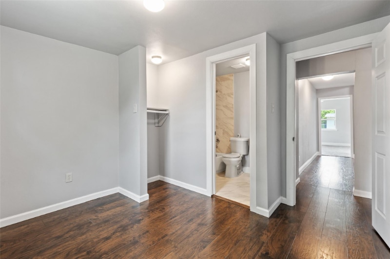 Building Photo - 626 Seneca Dr