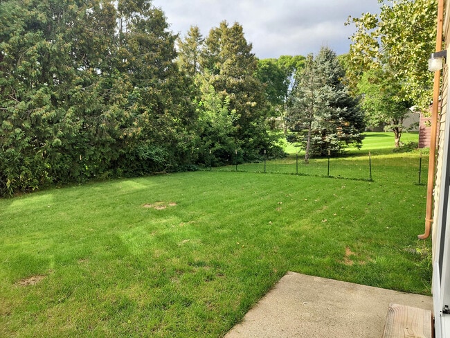 Building Photo - 2022 Adderbury Ln